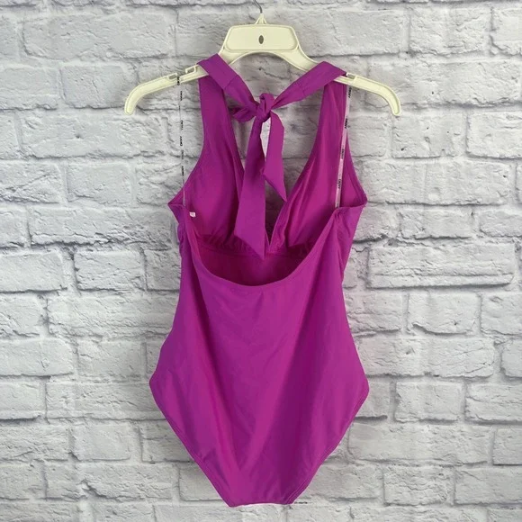 DKNY NWOT One Piece Halter Top Swimsuit Large Beach Swim Summer Cruise Vacation - Picture 5 of 8